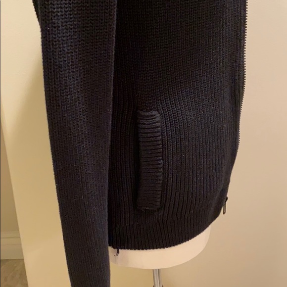 Black jacket suede shoulder pads - Picture 4 of 6